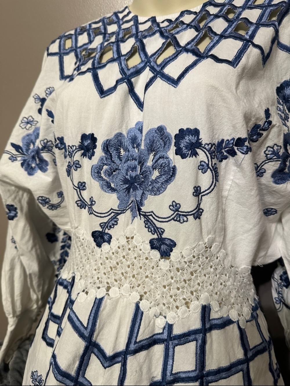 ASOS White & Blue Floral Embroidered Maxi Dress Preloved Size 4 Boho - Picture 4 of 9